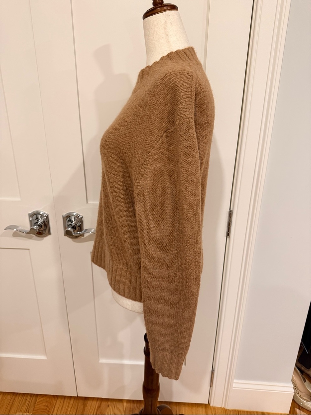 Everlane Alpaca Cropped Camel Crewneck Sweater - Picture 12 of 15